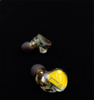 苹果耳机插上还是外放（解读适合苹果耳机的音频处理方法与技巧）