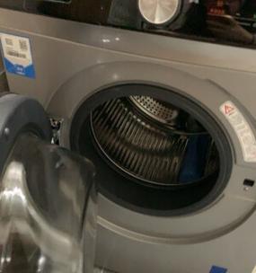 解决海尔洗衣机出现F7错误代码的维修方法（海尔洗衣机F7错误代码的意义及维修技巧）