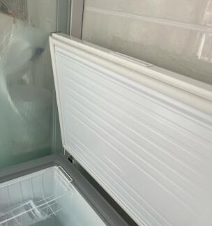 冰柜刮伤的处理方法（冰柜刮伤的急救措施及预防方法）