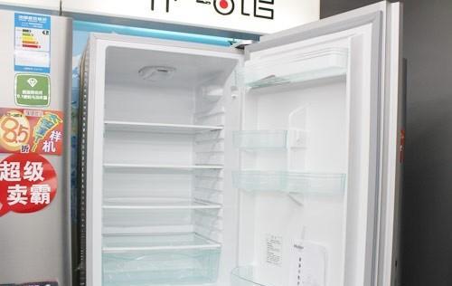冰箱保鲜室的优缺点剖析（为何冰箱保鲜室备受争议）