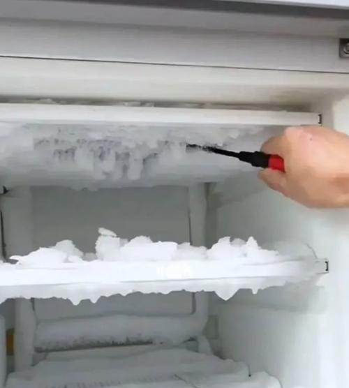 解决冰柜除霜问题的有效方法（以冰柜除霜好方法为主题的实用指南）
