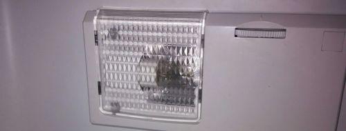 冰柜灯不亮的原因与修理方法（保持食品新鲜的关键）