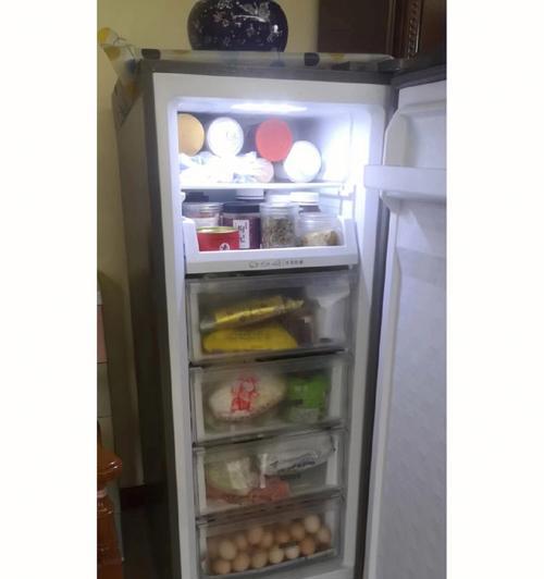 冰柜门吸力问题的解决方案（冰柜门吸力影响与解决的关键技巧）