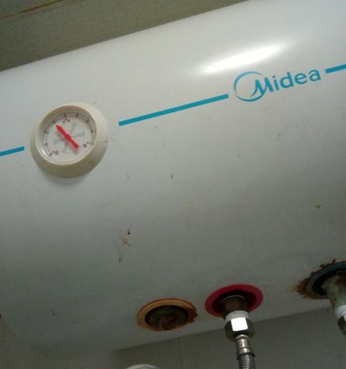 热水器漏水的处理方法（保护措施及维修技巧）