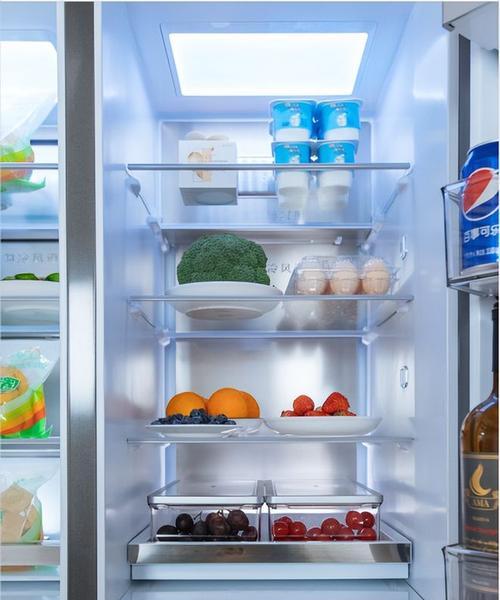 冰箱保鲜室有水的原因及解决方法（解决冰箱保鲜室积水问题）
