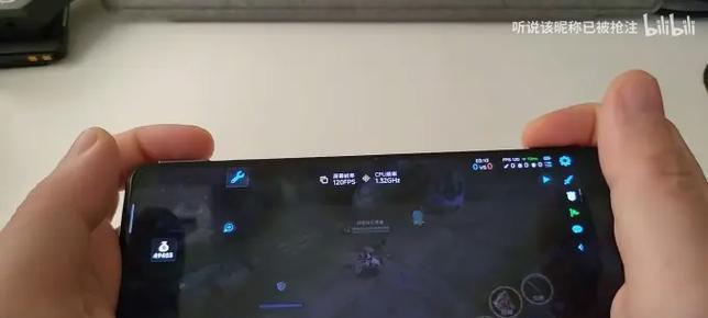 红魔7Pro和黑鲨5Pro哪个更值得买？购买时应考虑哪些因素？
