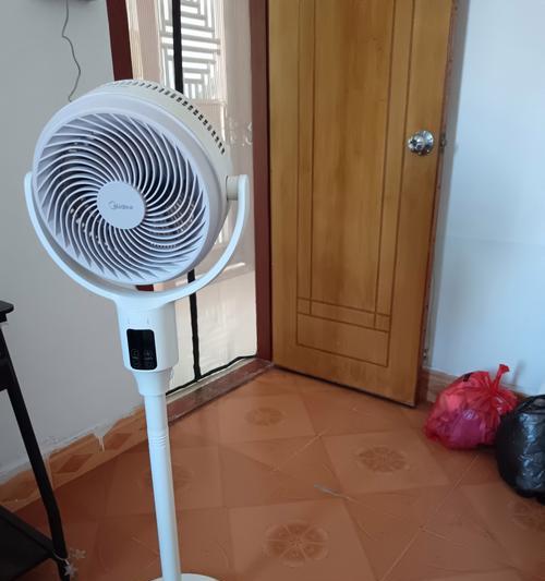 美的电风扇与格力相比如何？哪个更值得购买？