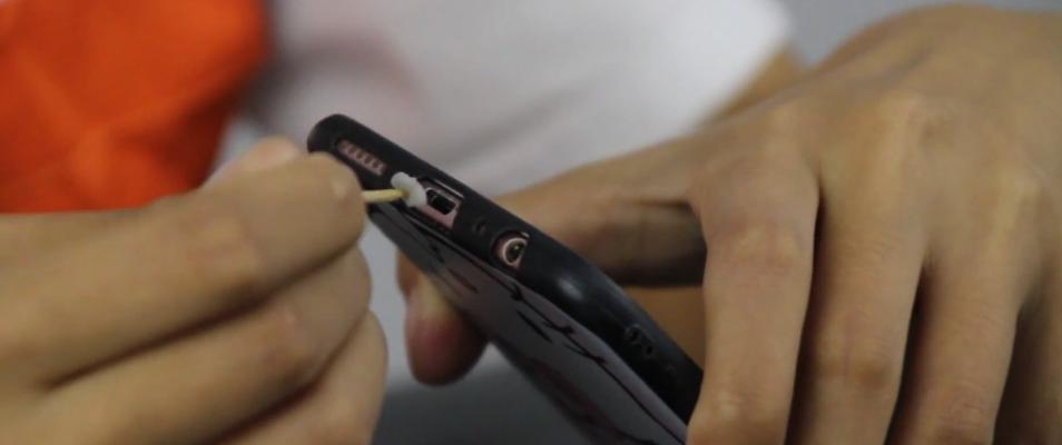 充电器上的灰尘怎么清理？使用什么工具最好？