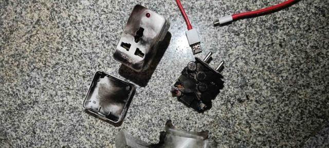 充电器发黑问题如何解决？
