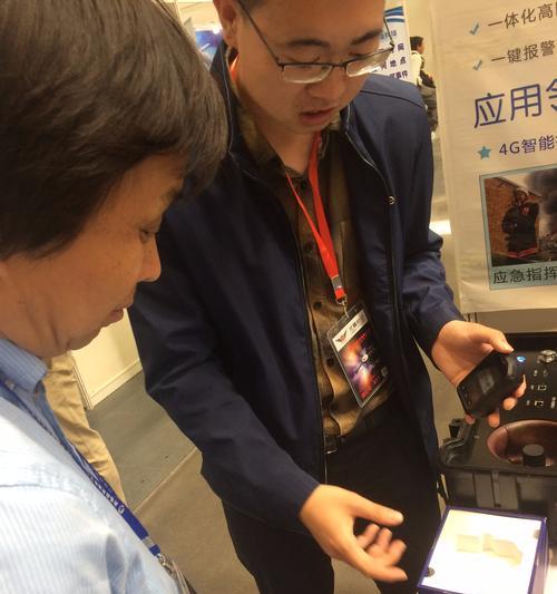 如何向客户讲解服务器？讲解中客户有疑问怎么办？