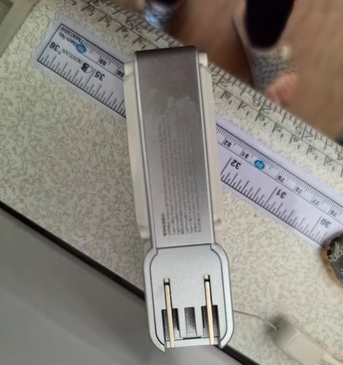 充电器头充电宝的使用方法是什么？