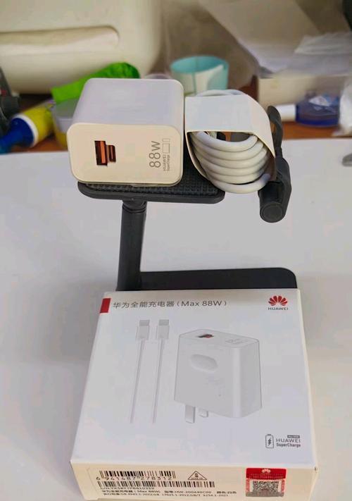 市场上哪些品牌的智能万能充电器值得购买？选择时应该注意什么？
