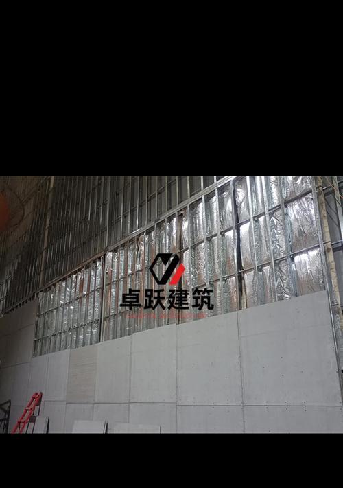 建筑防火墙通常安装在什么位置？