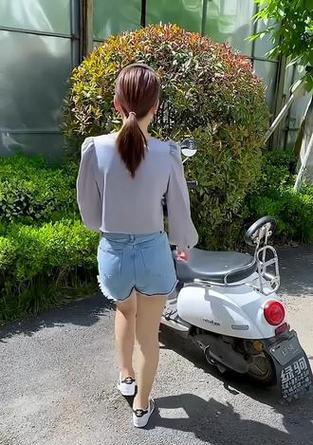 小毛驴电动车加装低音炮的方法是什么？